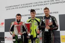 Adam Kout vyhrál 1. závod na Doningtonu ...